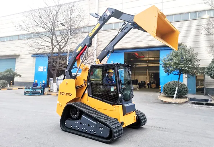 XCMG Official Xc7-TV12 Skid Steer Track Loader 1.36 Ton Small Skid Steer Loader for Sale
